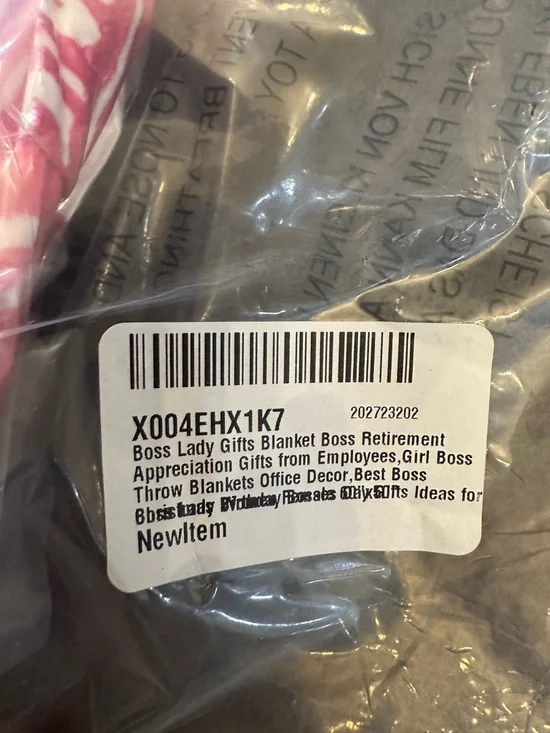 Boss Lady Throw Blanket - Picture 5 of 5